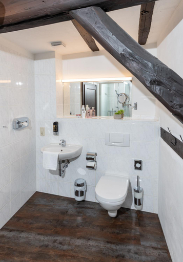 Bathroom 3, Grünes Tor, Schmalkalden-Meiningen