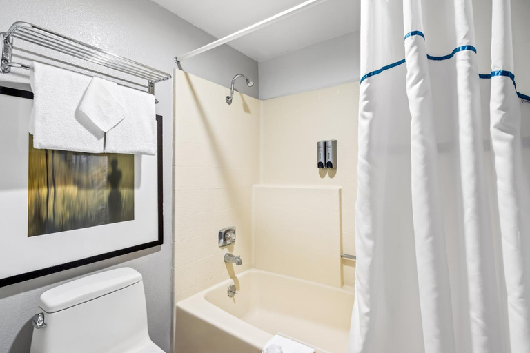 Bathroom 4, HomeTowne Studios by Red Roof Ridgecrest, Kern