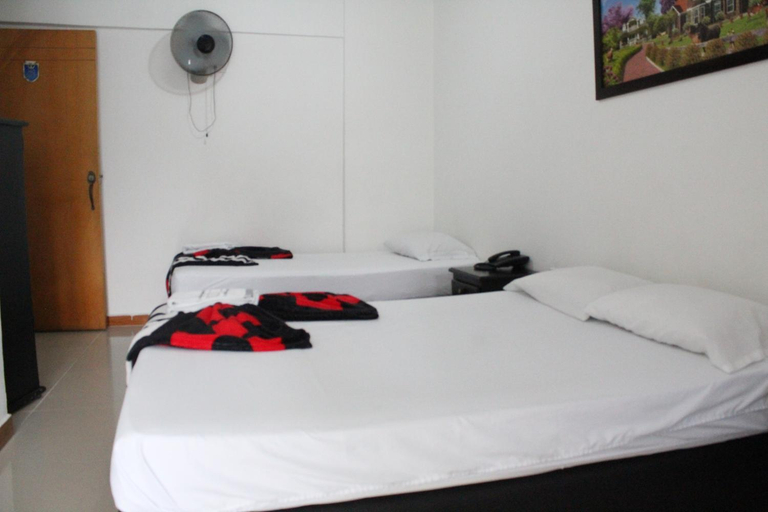 Bedroom 2, HOTEL MANAGER OBELISK, Medellín