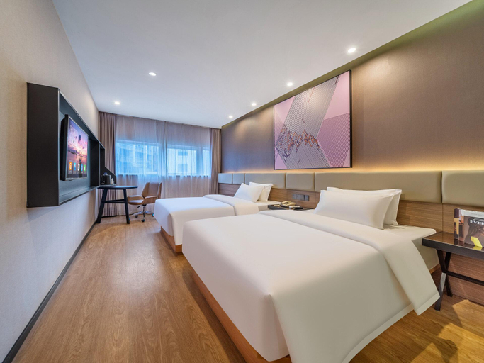 Bedroom 2, IU Hotel (Chongqing Yangjiaping Pedestrian Street Subway Station), Chongqing