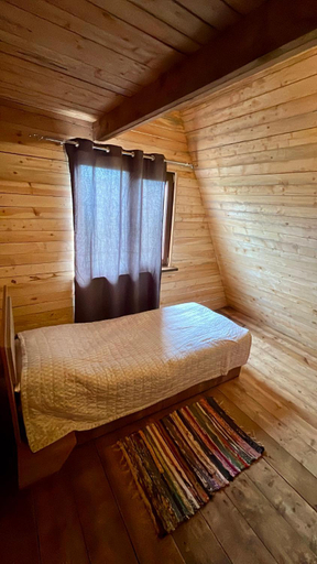 Bedroom 3, Shahunts Resort