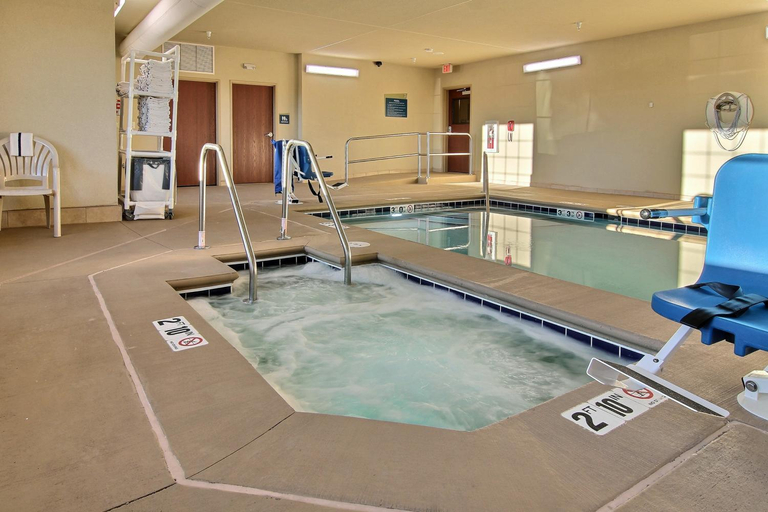 Sport & Beauty 4, Cobblestone Hotel & Suites - Beulah, Mercer