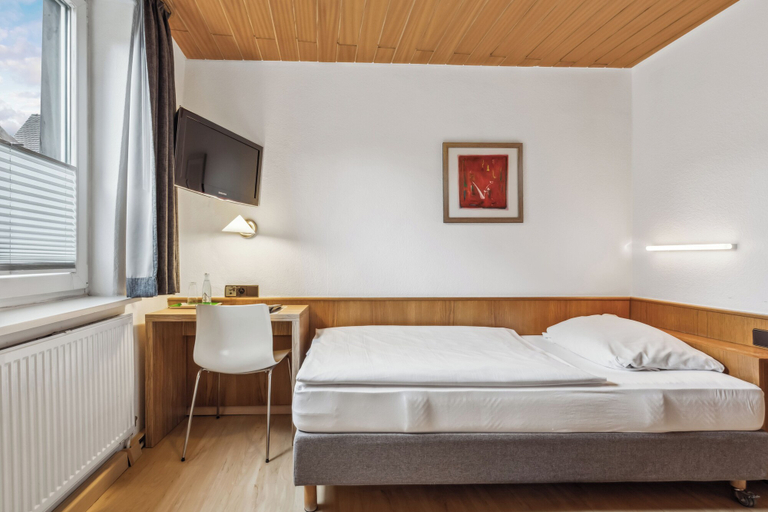 Bedroom 4, Hotel zum Erwin, Karlsruhe