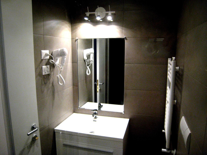 Bathroom 4, Holidays S.Lorenzo Guest House New, Roma