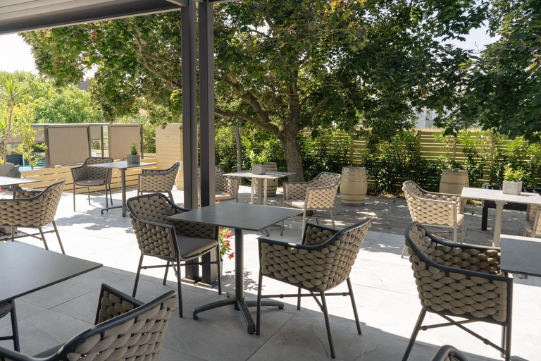 Food & Drinks 5, Kracher Hotel Doppelzimmer - fur maximal 4 Personen inklusive Pool, Neusiedl am See