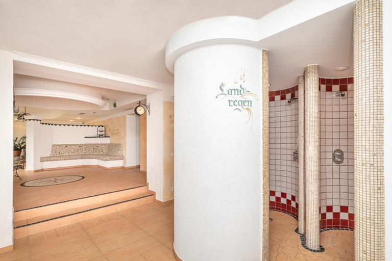 Bedroom 3, Hotel Garni Sonnhof, Sankt Johann im Pongau