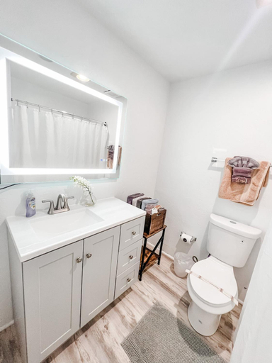 Bathroom, Gaslamp 2bdrm - W Parking & 4 Beds #204, San Diego