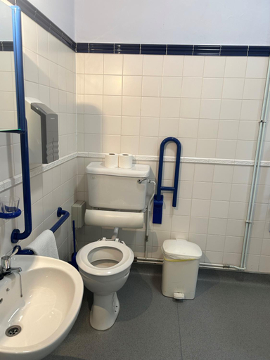 Bathroom 4, Whalley Abbey - B&B and Retreat House, Lancashire
