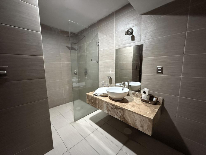 Bathroom 3, Hotel ROLOVI, Veracruz