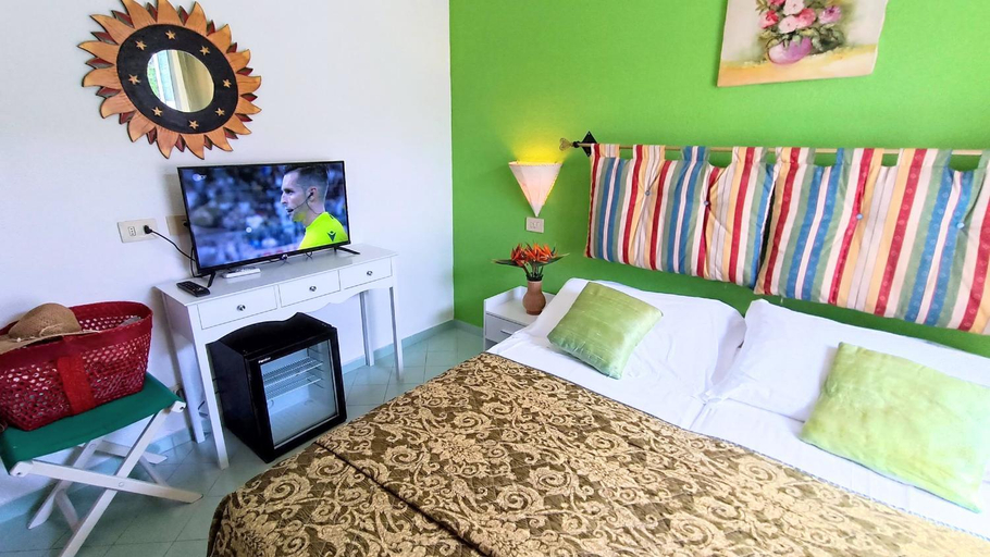 Bedroom 2, La Scogliera, Napoli