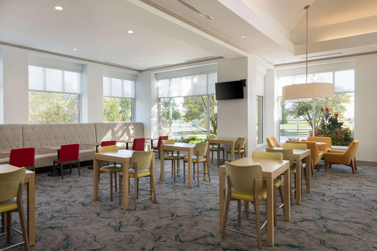 Food & Drinks 3, Hilton Garden Inn St. Charles, Kane