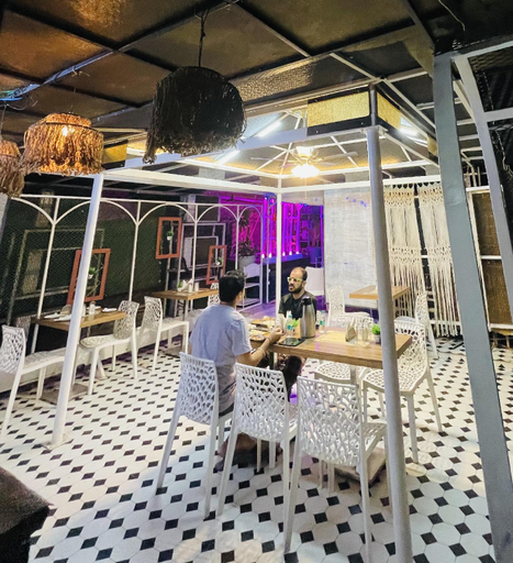 Food & Drinks 4, Hotel Downtown 17, Chandigarh