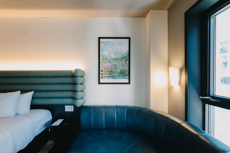 Bedroom 3, Le Dauphin Montreal Centre-Ville, Montréal