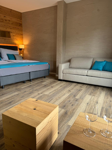 Bedroom 2, Veenland Hotel, Emsland