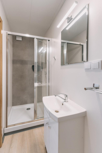 Bathroom 4, Hotel Tanzanit, Nowa Sól