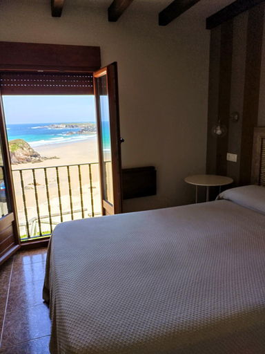 Bedroom, Hostal Restaurante Parajes, Asturias
