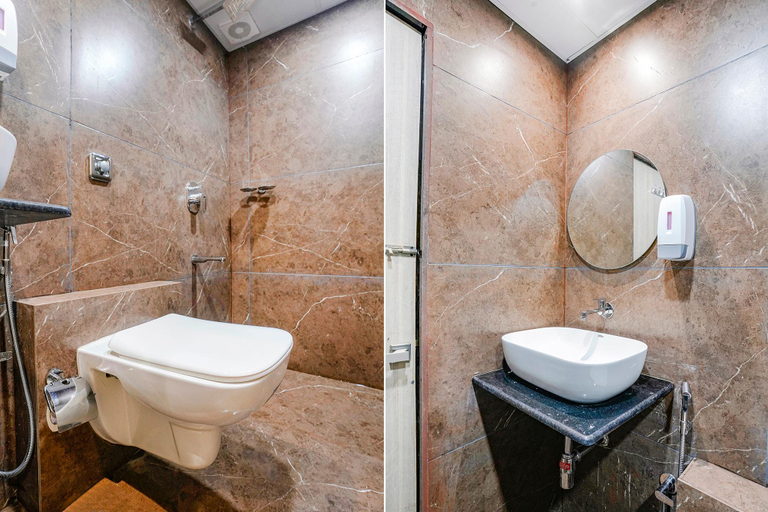 Bathroom, FabHotel Riza International, Mumbai Suburban