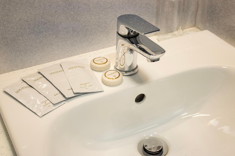 Bathroom 5, The Littleover Lodge Hotel, Derbyshire