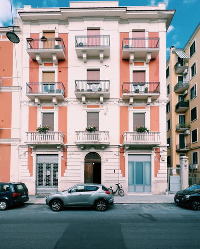 Others 3, b&b Boutique Colors, Bari
