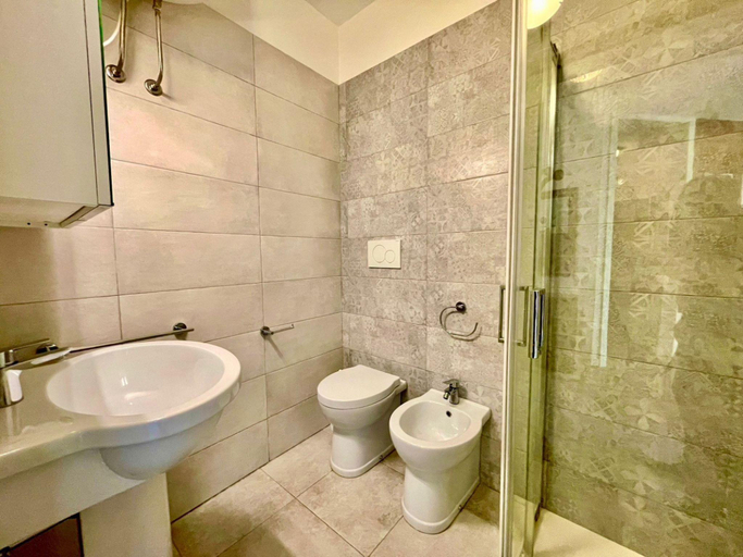 Bathroom, Bright Apartment With Shared Pool, Venezia