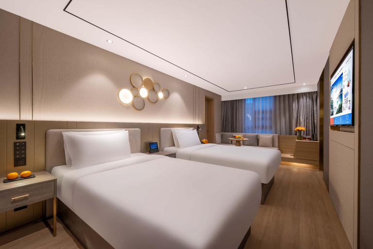 Bedroom 2, Orange Hotel Zhuhai Gongbei Port, Zhuhai