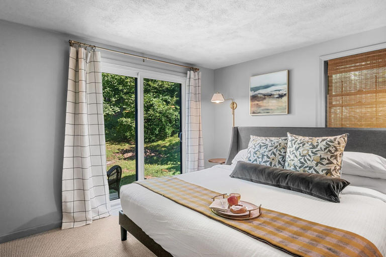 Bedroom 3, The Ipswich Inn, Essex