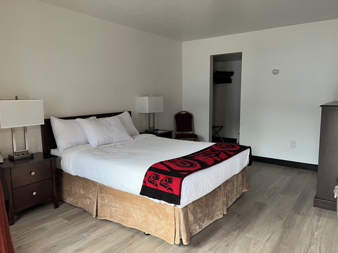 Bedroom, The Driftwood Lodge, Juneau