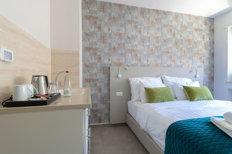 Bedroom 3, DEM Hotel