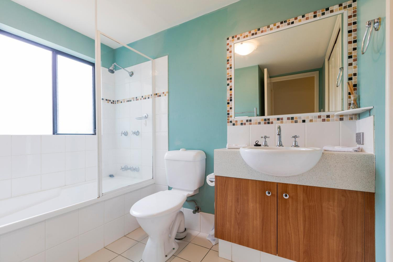 Bathroom 5, Beaches on Wave Street, Gold Coast