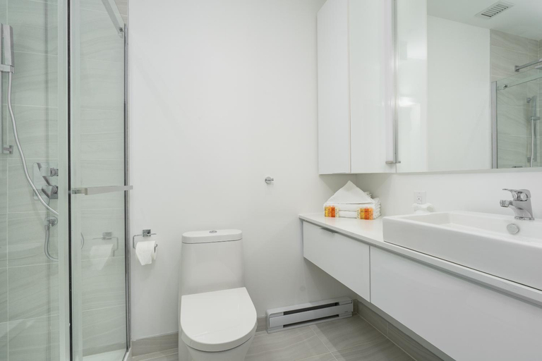 Bathroom, Le Se7t Penthouses, Montréal
