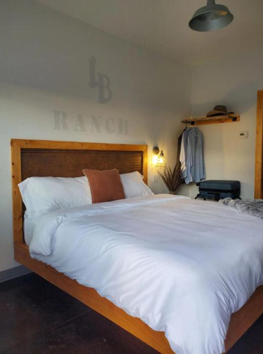Bedroom 2, Lazy Bear Ranch, Washington