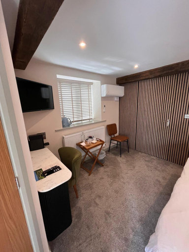 Bedroom 3, Number Four at Stow, Gloucestershire
