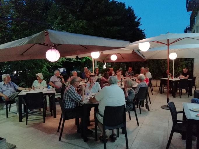 Food & Drinks 5, Albergo Rossana, Siena