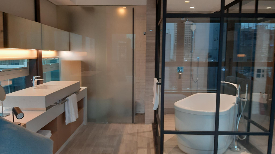 Bathroom 3, Yin Serviced Apartments, Hong Kong Island