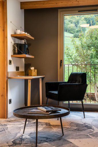 Others 5, Auberge d'Aillon et d'Ailleurs, Savoie