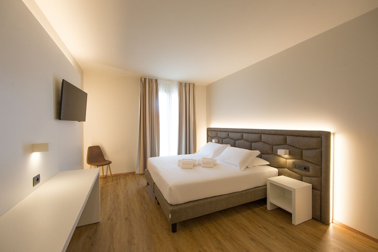Bedroom 4, Riparbella Country Suite, Pisa
