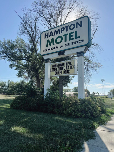 Exterior 3, Hampton Motel, Franklin