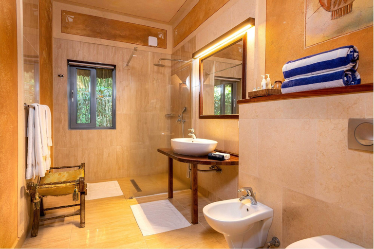 Bathroom 4, Zanzi Resort Private Paradise, Magharibi