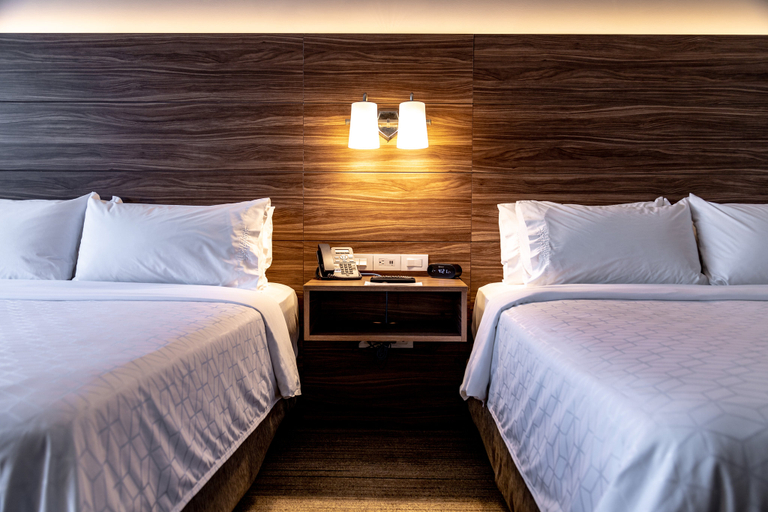 Holiday Inn Express and Suites Ensenada Centro - Tap to explore photos