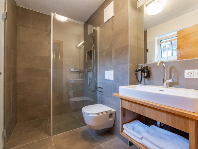 Bathroom 2, Wieserwald, Zell am See