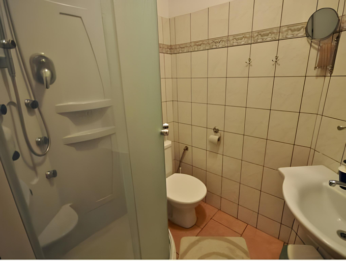 Bathroom 3, Hotel Taurus, Ostrava