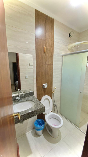 Bathroom 3, Hotel Lunna, Porto Nacional