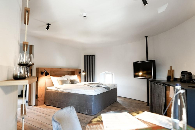 Bedroom 2, Apart Hotel Wasserturm, Segeberg