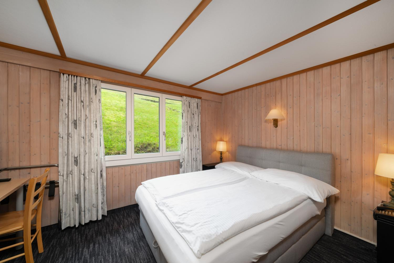 Bedroom 2, Jungfrau Lodge, Swiss Mountain Hotel, Interlaken