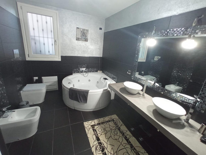 Bathroom 2, Home sweet home, Olbia-Tempio