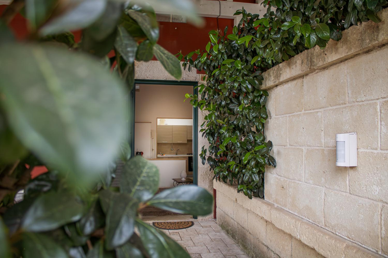 Others 5, masseria Don Bonifacio, Bari