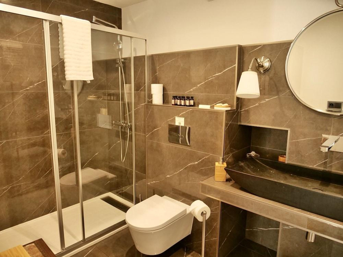 Bathroom 4, Hotel Minera, Haute-Corse