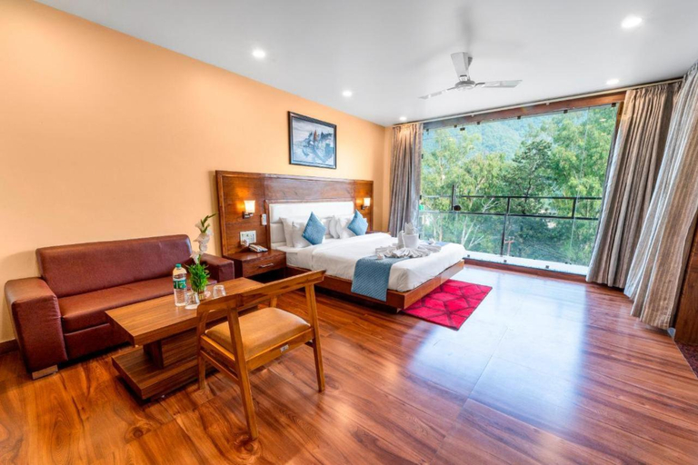 Bedroom 2, Hotel Divine Lakshmi Ganga, Garhwal