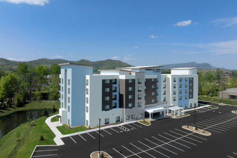 Exterior & Views 2, TownePlace Suites by Marriott Pigeon Forge, Sevier