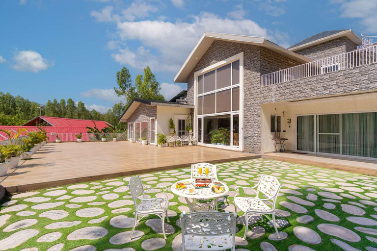 Others 2, StayVista at Golden Lark with Wi-Fi, Pool & Lawn, Panchkula